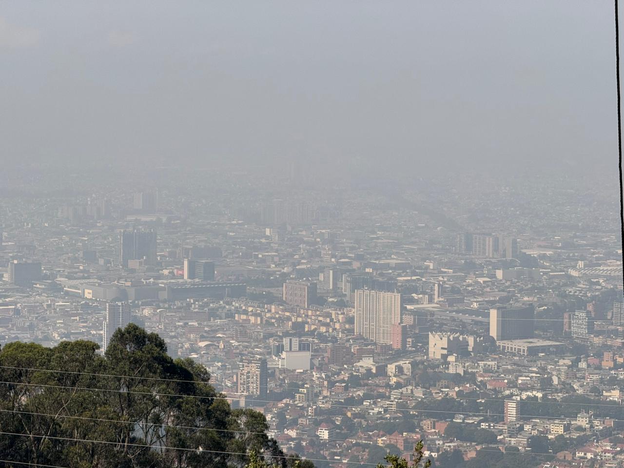 Incendios en otras regiones aumentan concentraciones de material particulado en el aire de Bogotá