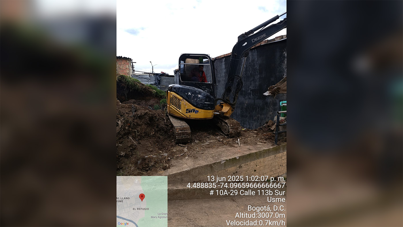 Ambiente Bogotá emitió alerta temprana de remoción de suelo en el parque Entrenubes y fueron capturadas tres personas
